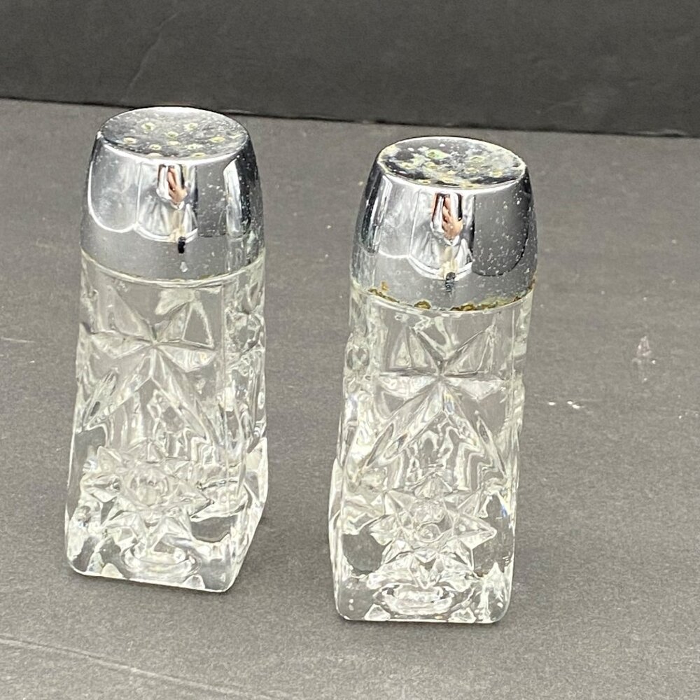 Vintage‎ Crystal Salt & Pepper Shakers With Chrome Tops Starburst Pattern MCM